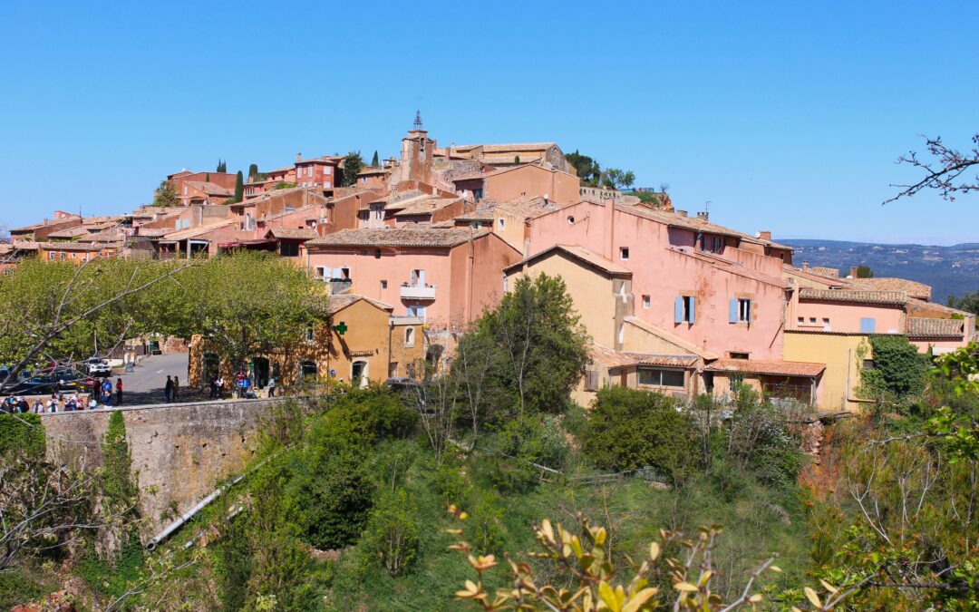 ROUSSILLON, Un séjour coloré et enchanteur